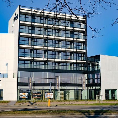 Готель Corbie Lommel Ring Екстер'єр фото